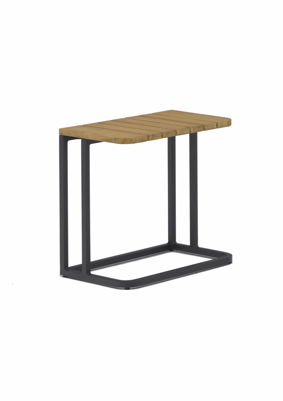 U-TABLE Beistelltisch STAY u-table Beistelltisch (L+B+H) 535mm x 300mm x 490mm Rahmen: anthrazit Ablage: Teak U-TABLE Beistelltisch. Entdecken Sie unseren Terrassen-Lounge-Tisch für den Garten, der mit seinem modernen, zeitlosen Design beeindruckt. Dieser kleine elegante Tisch kombiniert ein leichtes und robustes Aluminium-Tischgestell mit einer sehr hochwertigen Teakholz-Tischplatte. Die edle Kombination von Aluminium und Teakholz vereint Stabilität und Langlebigkeit mit zeitloser Ästhetik, perfekt für jeden Außenbereich. Unser Tisch ist speziell für den dauerhaften Gebrauch im Freien konzipiert. Das Aluminiumgestell ist rostfrei und widerstandsfähig gegen alle Wetterbedingungen, während die Teakholz-Tischplatte für ihre außergewöhnliche Haltbarkeit und Widerstandsfähigkeit gegen Feuchtigkeit und UV-Strahlung bekannt ist. Teakholz ist zudem besonders pflegeleicht und entwickelt mit der Zeit eine schöne, natürliche Patina, die den Tisch noch charmanter macht. Aufgrund der U-Form lässt sich der Tisch sehr nah an das Lounge-Möbel heran schieben, wodurch man alle Gegenstände auch im Liegen griffbereit hat. Das zeitlose Design fügt sich harmonisch in jede Umgebung ein und schafft eine einladende Atmosphäre für Familie und Freunde. Investieren Sie in Qualität und Stil mit unserem Aluminium-Teakholz-Tisch – die perfekte Wahl für Ihren Garten. Schaffen Sie unvergessliche Momente im Freien und genießen Sie das Beste aus zwei Welten: die Leichtigkeit und Stabilität von Aluminium und die natürliche Schönheit von Teakholz.